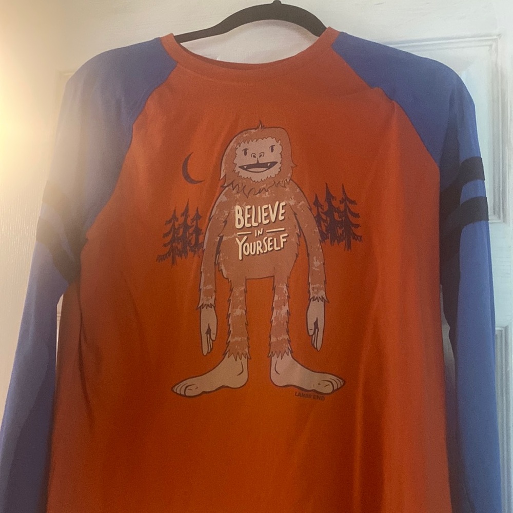 Long sleeve never worn